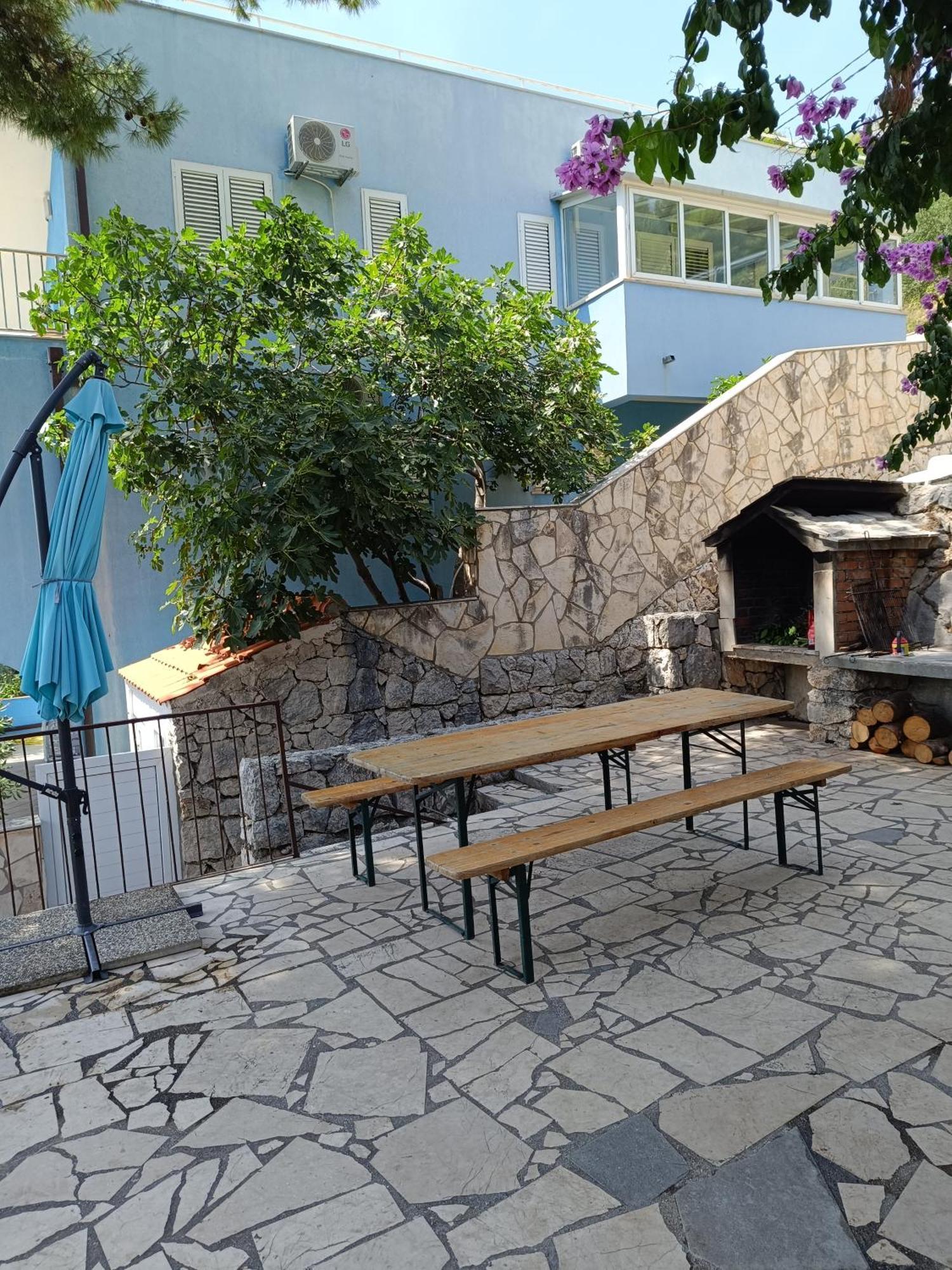 Studio Apartmani Tucic Celina Exterior foto